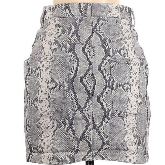 Aritzia Wilfred snake print mini skirt - Picture 4 of 5